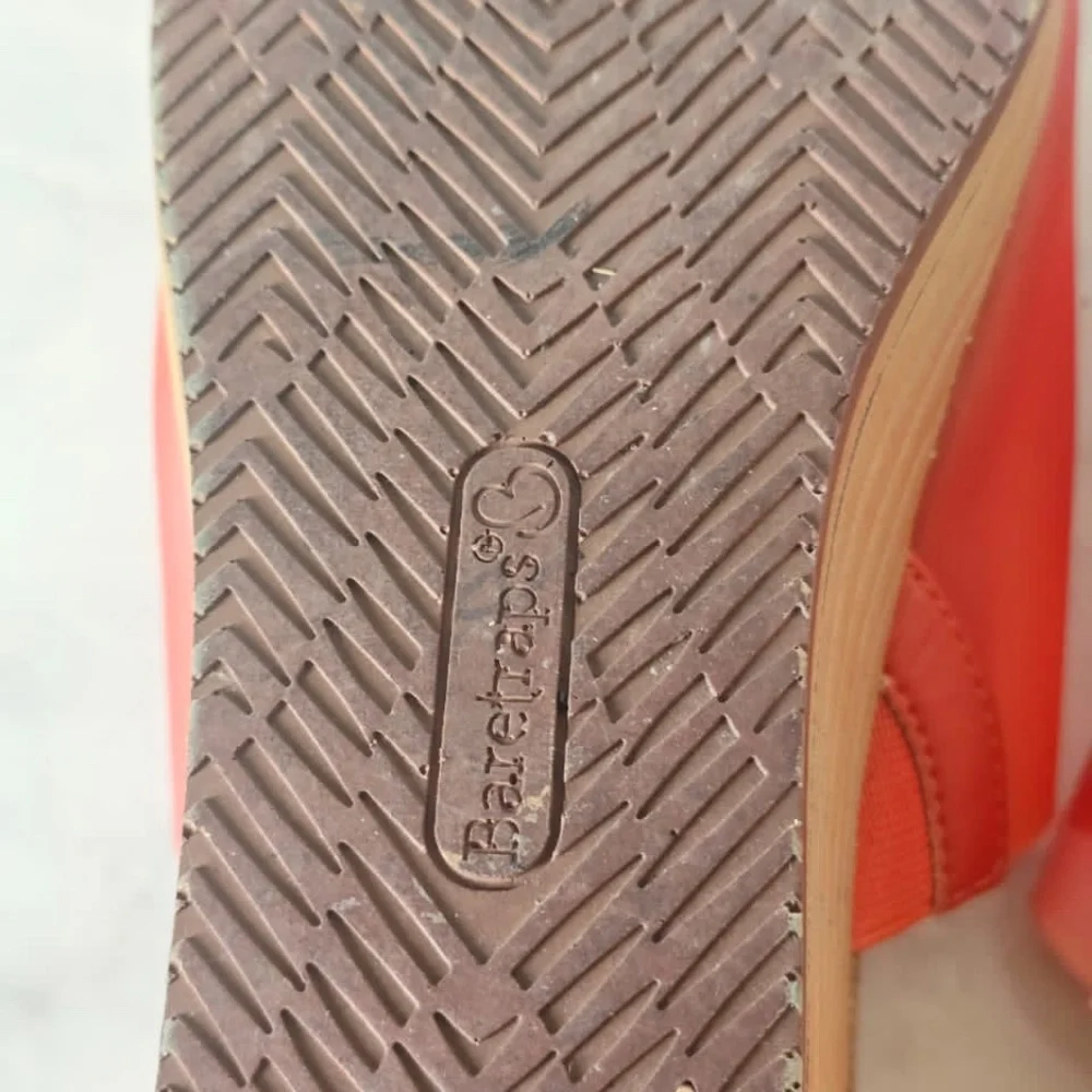 Baretraps Women’s Yalissa Wedge Slide Sandal Olin Orange Size 9.